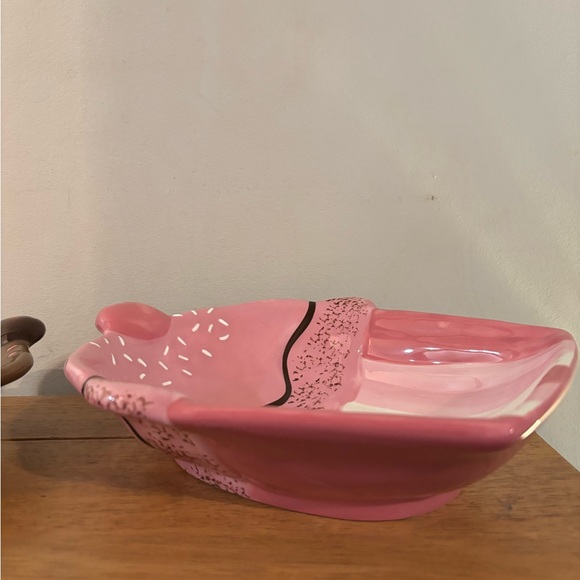 Valentines Day Set Of 2 Retired Cupcake Nesting Serving Bowls - Picture 9 of 16